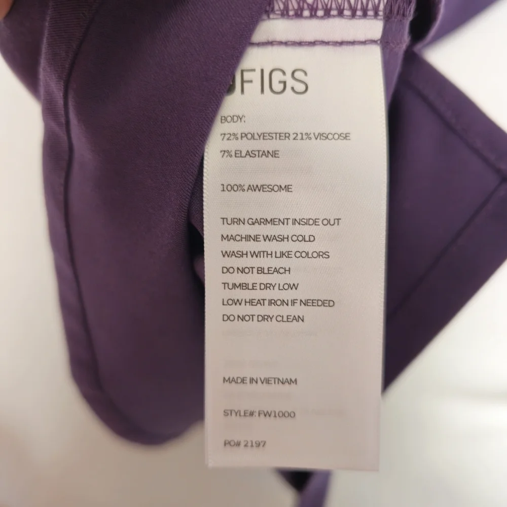 Figs NWT Catarina scrub top Ultraviolet/Dark purple size‎ S Petite